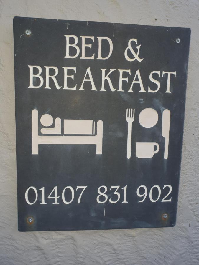 Leafy Lane Guesthouse Amlwch Ngoại thất bức ảnh